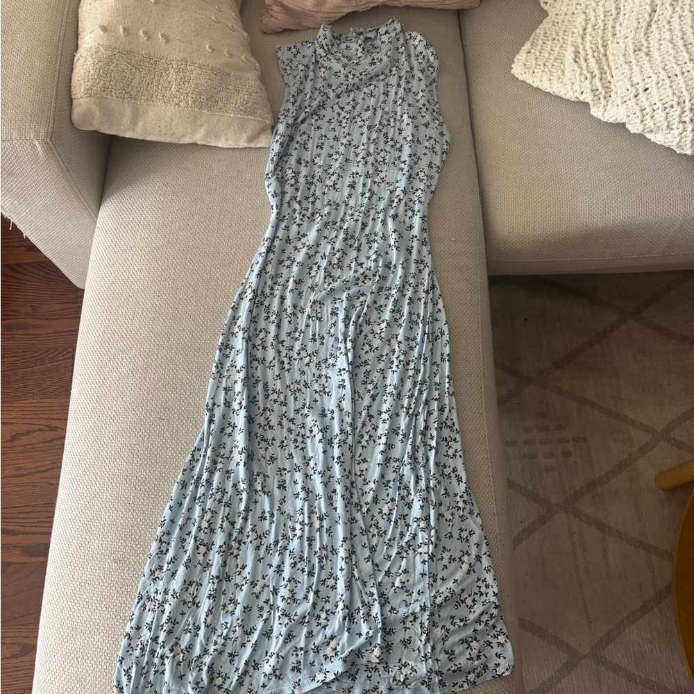 Floral Sleeveless Maxi Dress